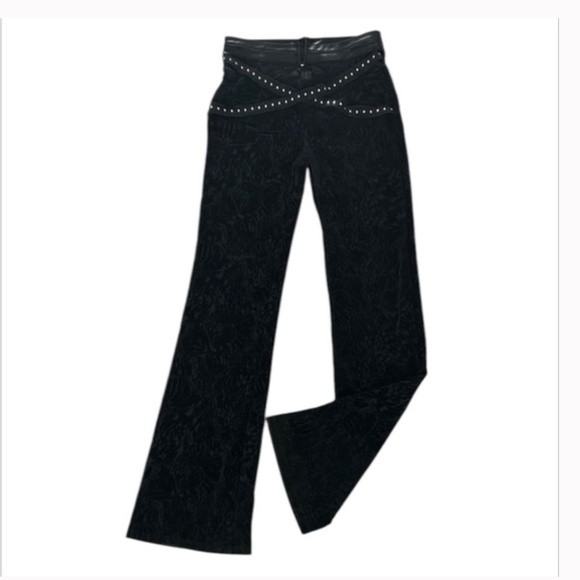 OUTCAST black zip up boot cut leggings with criss cross belted waist size medium - Picture 1 of 9